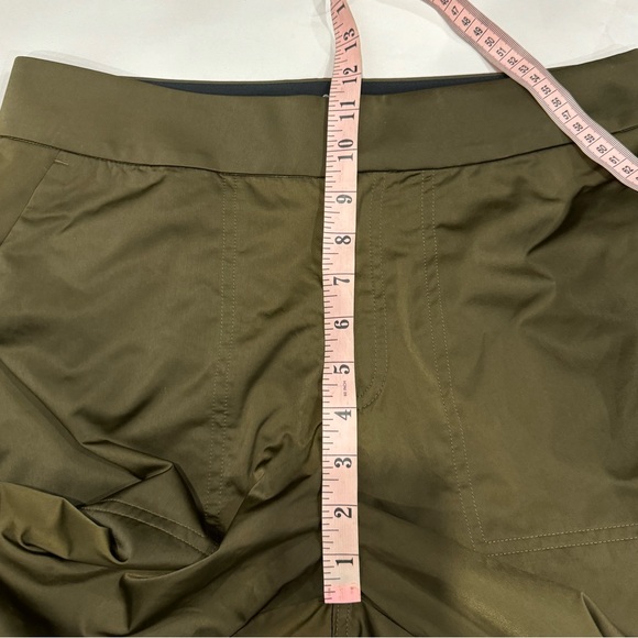 Athleta Women’s Olive Green Radiant Jogger Size 6T - Picture 6 of 7